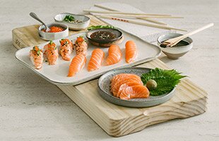 鮭魚握壽司與炙燒握壽司
